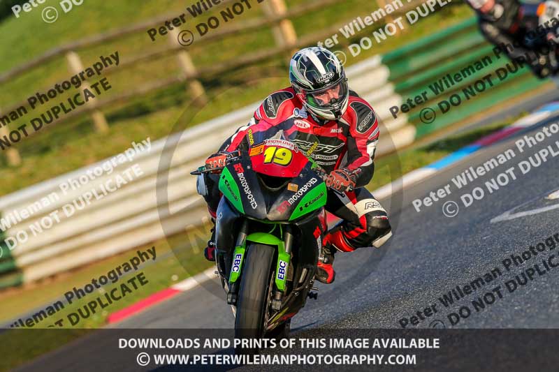 PJ Motorsport Photography 2018;enduro digital images;event digital images;eventdigitalimages;mallory park;mallory park photographs;mallory park trackday;mallory park trackday photographs;no limits trackdays;peter wileman photography;racing digital images;trackday digital images;trackday photos